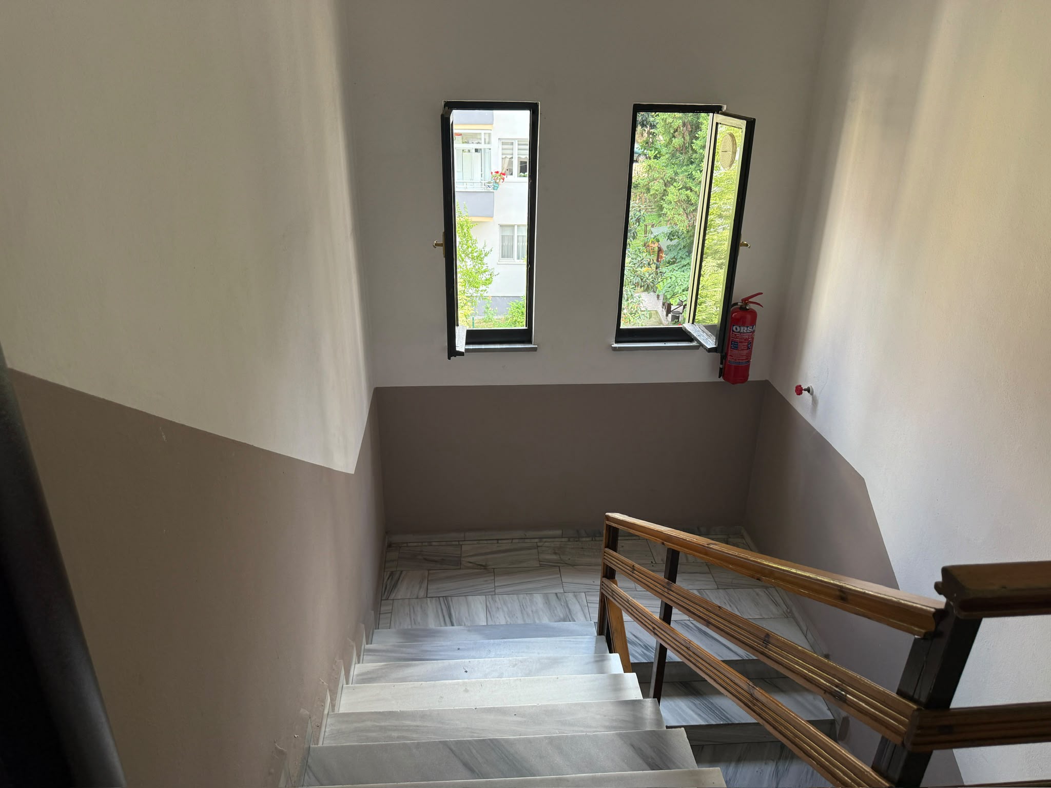 AYDINLIKEVLER SEYRAN APARTMANI